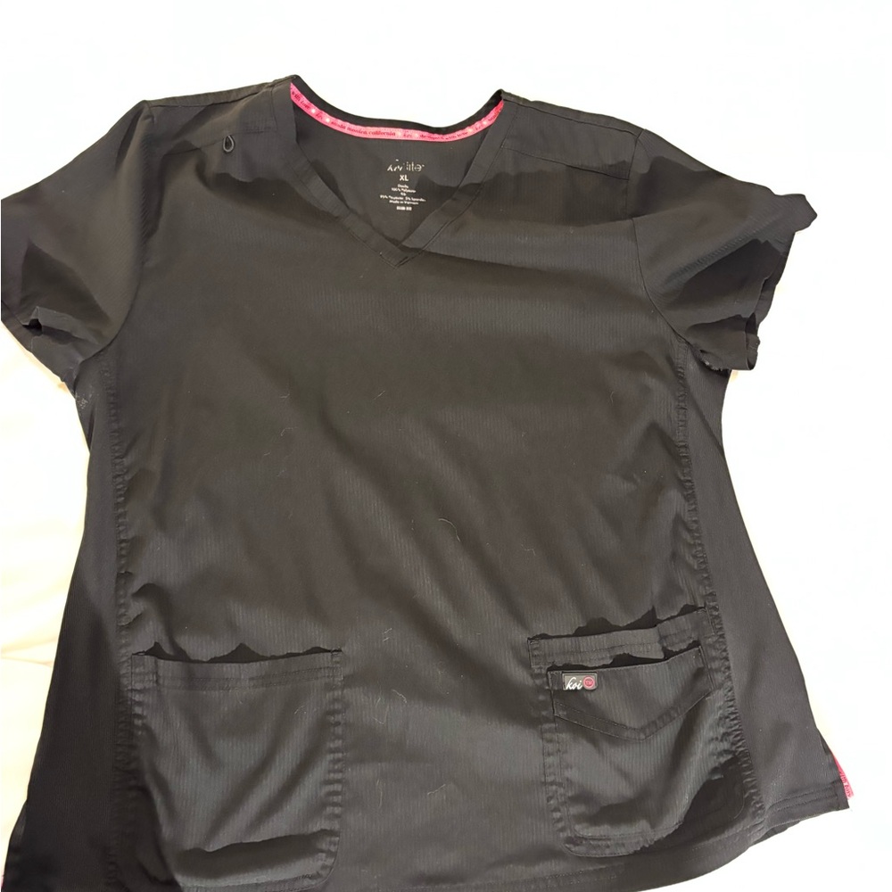 Koi Black with Pink Trim scrub set. XL